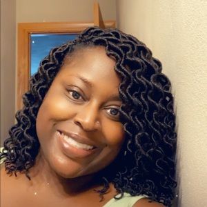 Meet your Posher, Johnice